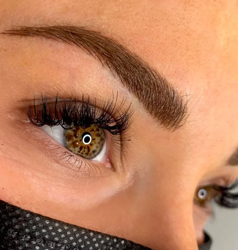 cosmetic tattooing artist